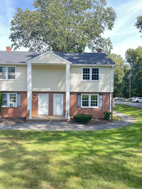 10 Carolina Dr #36, Oakdale, CT 06370