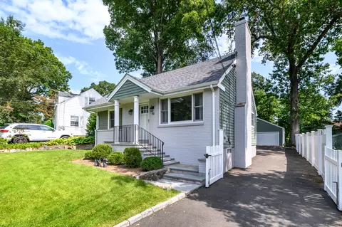 83 Dunn Ave, Stamford, CT 06905