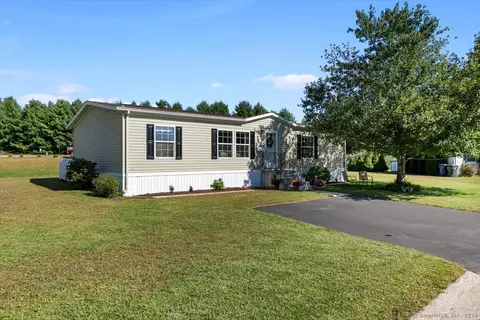 64 Haley Ln, Windham, CT 06256