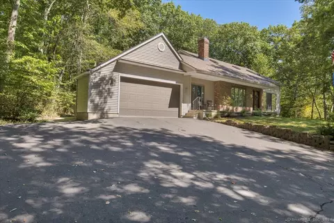 398 Foot Hills Rd, Haddam, CT 06441