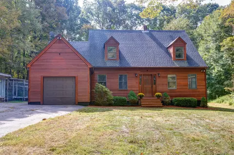 18 Ulasik Rd, Canterbury, CT 06331