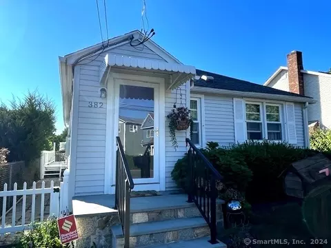 382 Milford Point Rd, Milford, CT 06460