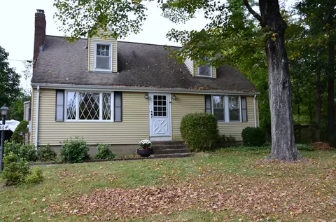 364 Stearns Rd, Mansfield, CT 06250