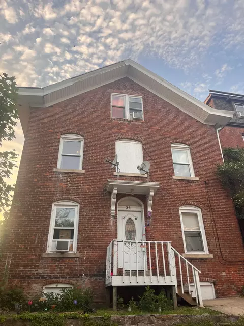 36 Cliff St, Norwich, CT 06360