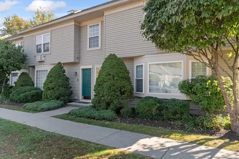 29 Glen Ridge Ct #29, New Milford, CT 06776