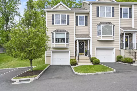 15 Scuppo Rd #1106, Danbury, CT 06811