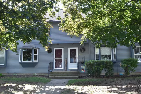 1 Abbott Rd #204, Ellington, CT 06029