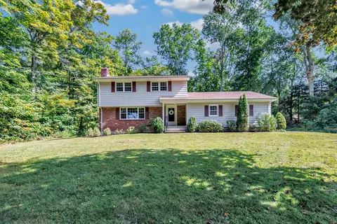 60 Treeland Rd, Shelton, CT 06484