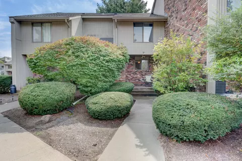 1 Amato Dr #B, South Windsor, CT 06074