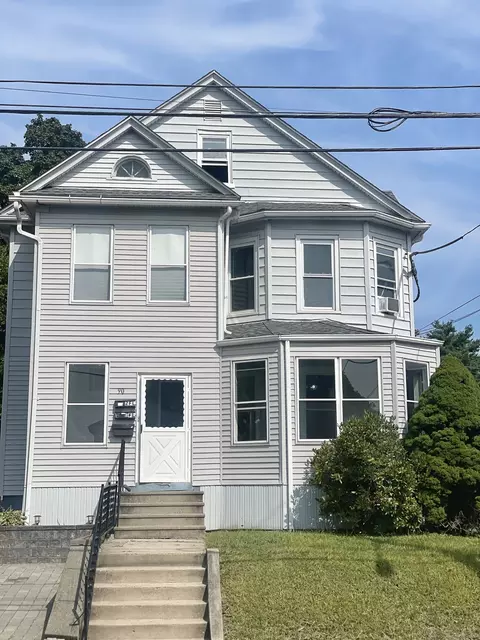 90 Cabot St, New Britain, CT 06053