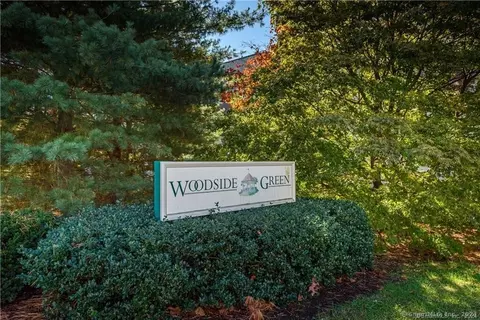 132 Woodside Grn #2D, Stamford, CT 06905