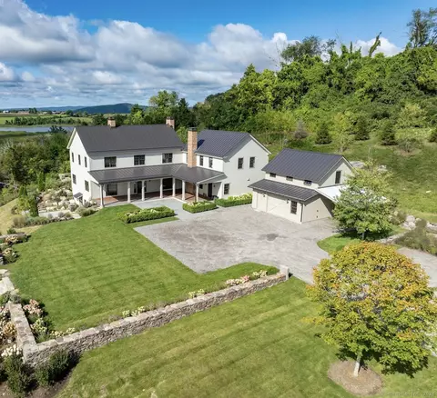 15 Red Mountain Rd, Salisbury, CT 06039