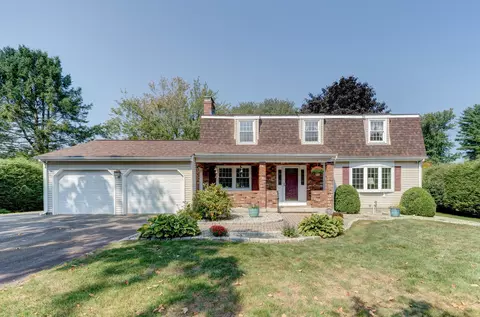 81 Hampshire Dr, Glastonbury, CT 06033