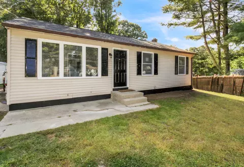 220 Quarry St, Windham, CT 06226