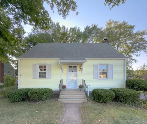 15 Salem Rd, East Hartford, CT 06118