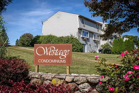 4 Carillon Dr #A, Rocky Hill, CT 06067