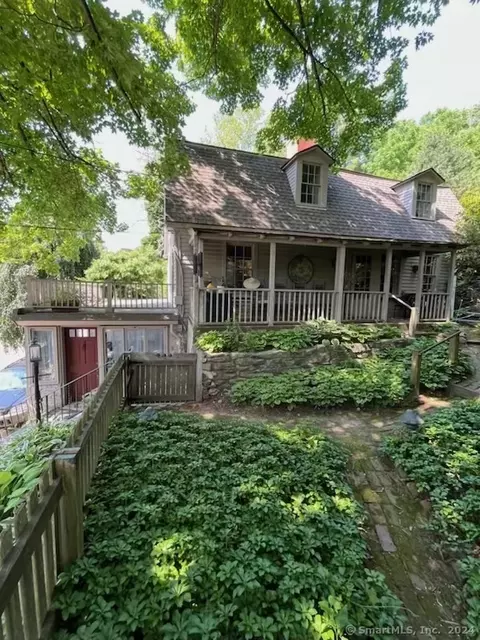 409 Washington St, Norwich, CT 06360