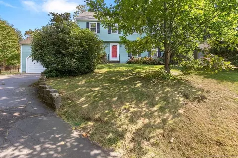 64 Leatherman Trl, Hamden, CT 06518