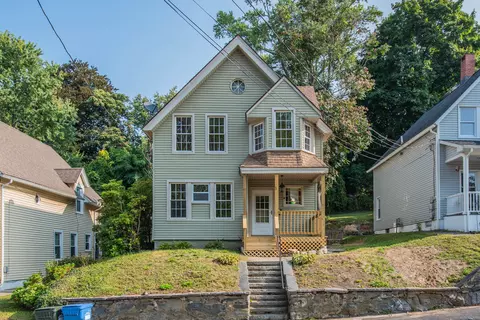 36 Oak St, Norwich, CT 06360