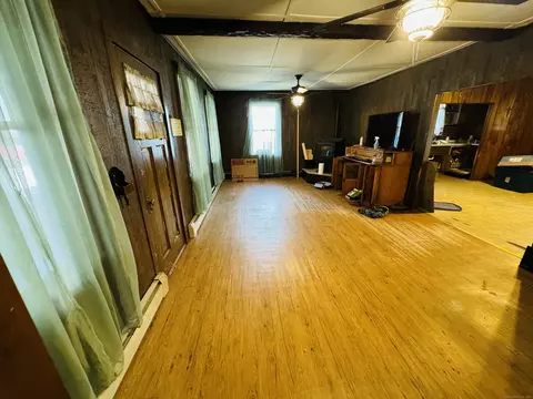 132 Main St, Sprague, CT 06330