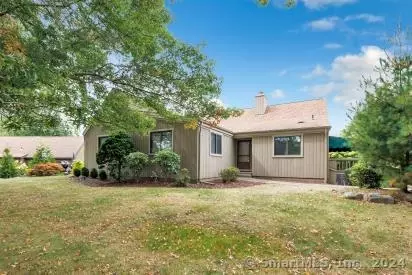 755 Quinnipiac Ln # A, Stratford, CT 06614