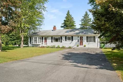 108 Mohawk Dr, Wallingford, CT 06492