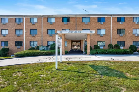 925 Longbrook Ave #307, Stratford, CT 06614