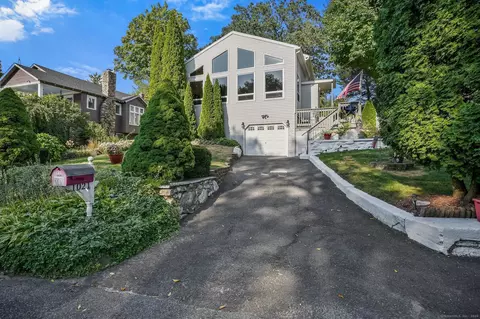 1021 Roosevelt Dr, Derby, CT 06418