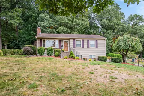 26 Country Ln, Vernon, CT 06066