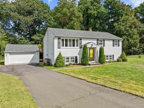 10 Laurel Dr, Wallingford, CT 06492