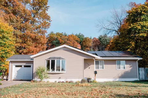 106 Columbia Rd, Enfield, CT 06082