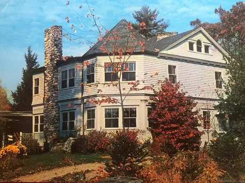 276 Senexet Rd, Woodstock, CT 06281