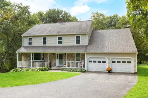 652 Upper Grassy Hill Rd, Woodbury, CT 06798