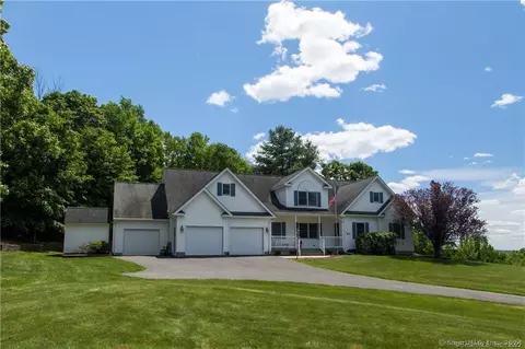 62 Franklin Woods Dr, Somers, CT 06071