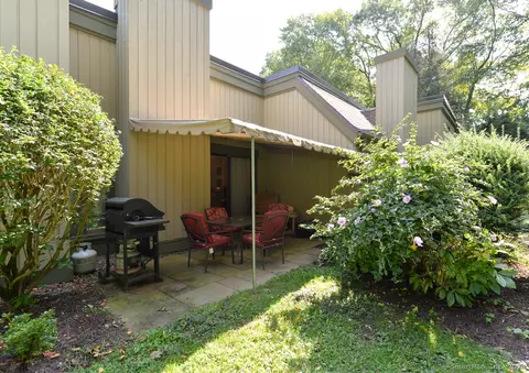 751 Heritage Vlg # C, Southbury, CT 06488
