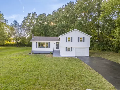 181 Willowcrest Dr, Windsor, CT 06095