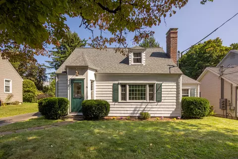 32 Fleetwood Ave, Bethel, CT 06801