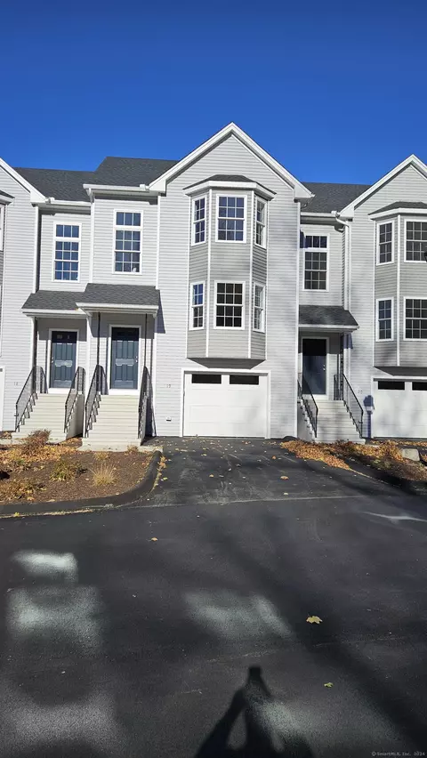 19 Summer Brook Way, Seymour, CT 06483