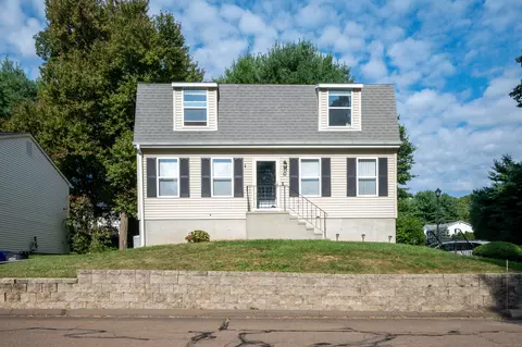 65 Branca Ct, Milford, CT 06461
