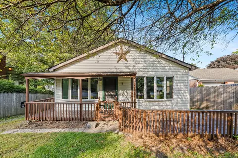18 Simmons St, Torrington, CT 06790