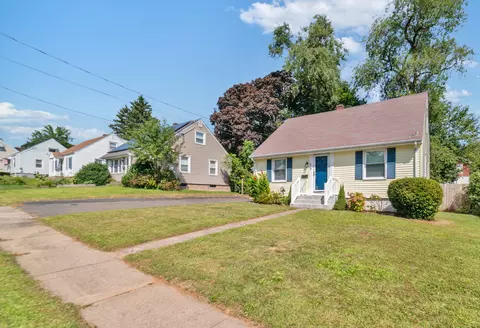 45 Windsor Rd, Hamden, CT 06517