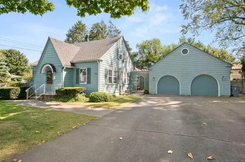 44 Chester St, Plainville, CT 06062