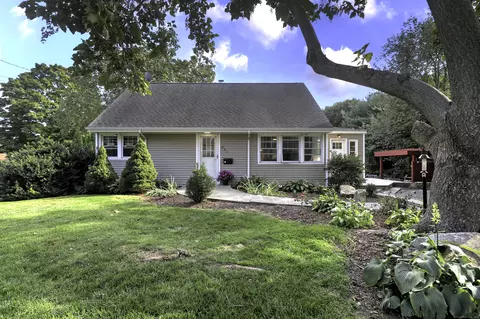 321 Islandview Rd, Stratford, CT 06614