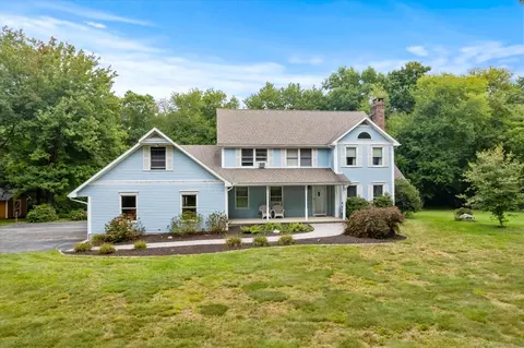 32 Jeremy Hill Rd, Stonington, CT 06378