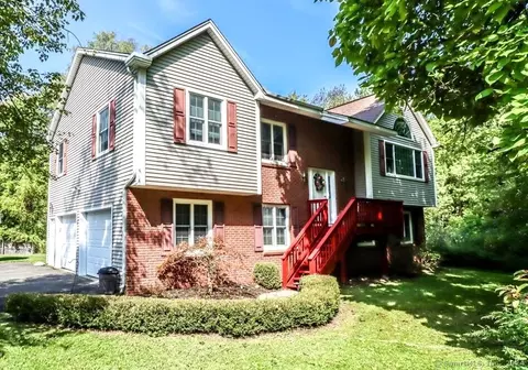 21 Ball Pond Rd, Danbury, CT 06811