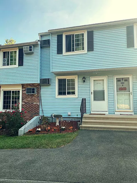 163 Cynthia Ln #A5, Middletown, CT 06457