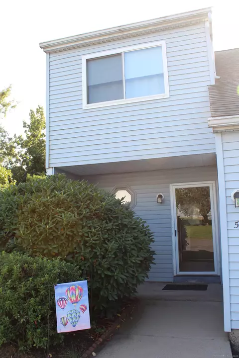 565 Clark Ave #58, Bristol, CT 06010