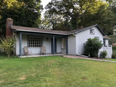 49 Putnam Park Rd, Bethel, CT 06801