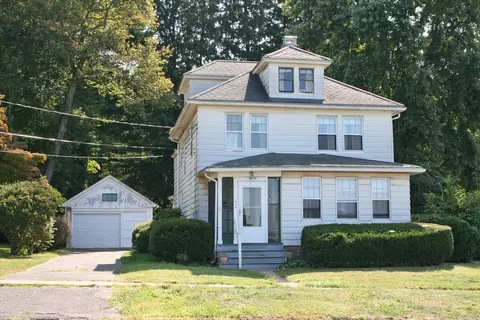 73 E Main St, Portland, CT 06480