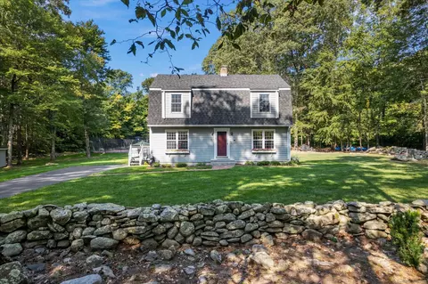 83 Squires Rd, Madison, CT 06443